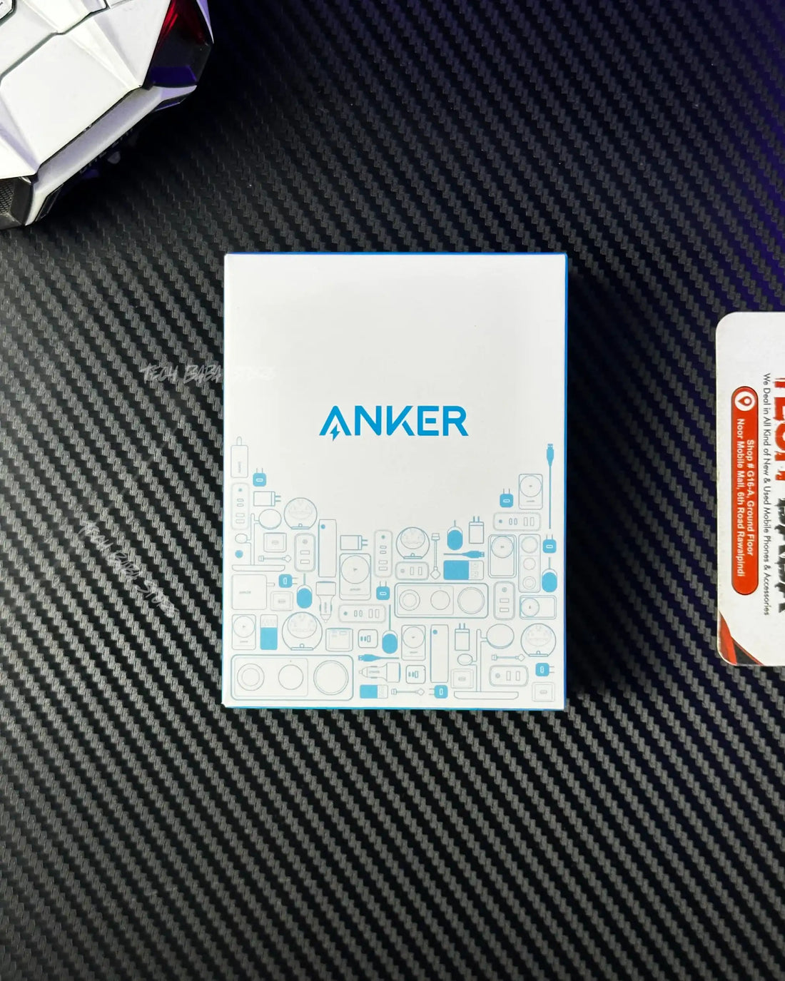 showing the AnkerZolo30WCompactUSB-CGaNCharger and the box also showing the closeup view of this. picture by techbabastore.pk