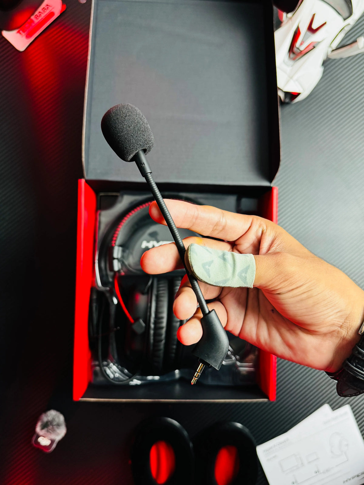 HyperX Cloud II Wired Gaming Headset - Detachable Mic Picture that has built-in niose reduction also - Picture by TechBabaStore.pk