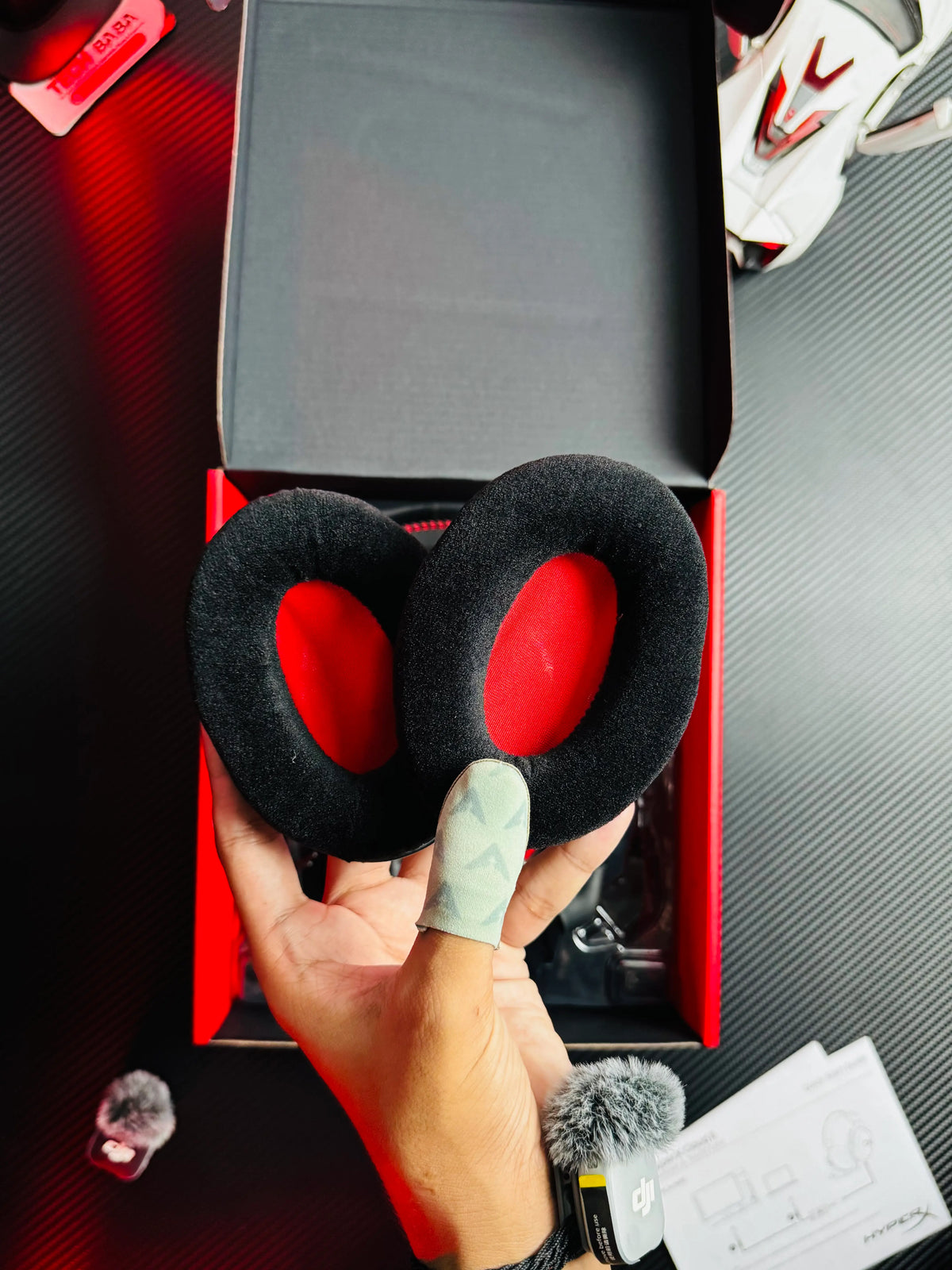 HyperX Cloud II Wired Gaming Headset - Extra Earcups included in box - Picture by TechBabaStore.pk